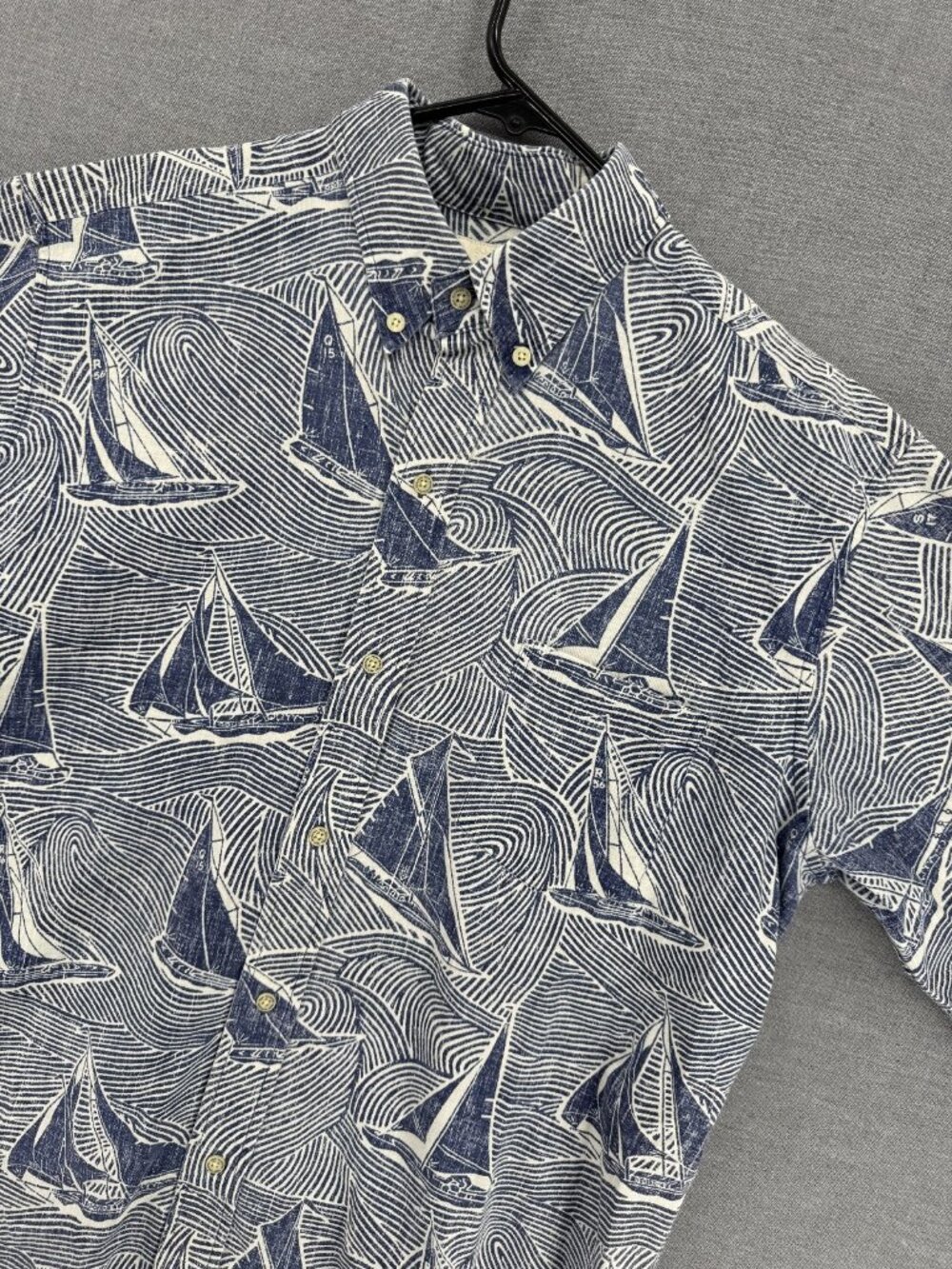 Reyn Spooner Sailboats Nautical Waves Reverse-Print Hawaiian Shirt Mens L Camp
